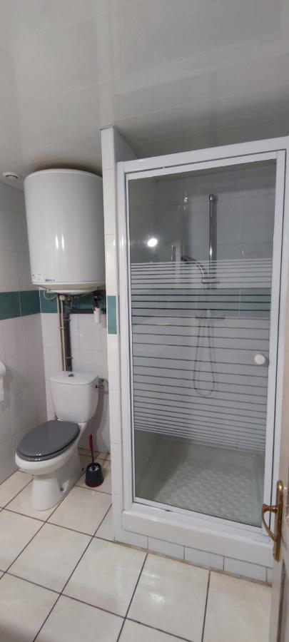 Appartement 45 M² Proche Du Centre Ville Люнель Экстерьер фото